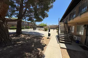 524 E Ave Q-12, Palmdale, CA 93550 - Photo 6