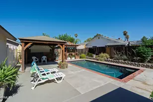 25940 White Wood Cir, Moreno Valley, CA 92553 - Photo 26