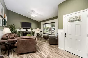 25940 White Wood Cir, Moreno Valley, CA 92553 - Photo 4