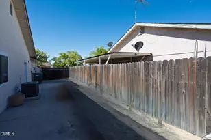 25940 White Wood Cir, Moreno Valley, CA 92553 - Photo 34