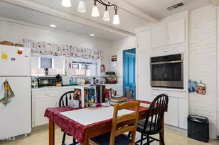 851 N Michigan Ave, Pasadena, CA 91104 - Photo 10