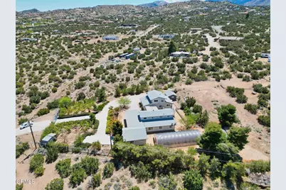 9020 Pionero Road, Pinon Hills, CA 92372 - Photo 4