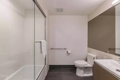 889 Francisco Street #802, Los Angeles, CA 90017 - Photo 28