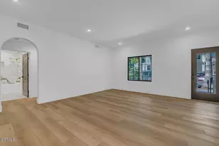 139 S Oak Knoll Ave, Pasadena, CA 91101 - Photo 8