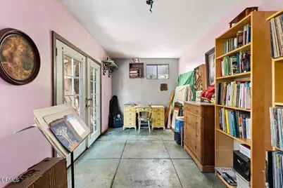 588 N Chester Avenue, Pasadena, CA 91106 - Photo 30