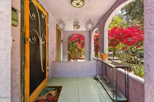 588 N Chester Ave, Pasadena, CA 91106 - Photo 2