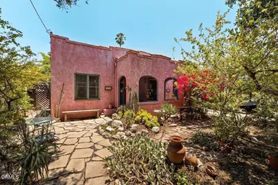 588 N Chester Avenue, Pasadena, CA 91106 - Photo 1
