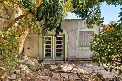 588 N Chester Avenue, Pasadena, CA 91106 - Photo 28