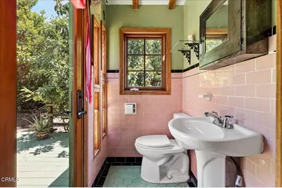 588 N Chester Avenue, Pasadena, CA 91106 - Photo 18