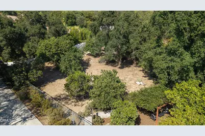 3273 New York Drive, Pasadena, CA  - Photo 6