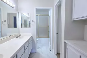 235 S Holliston Ave, Pasadena, CA 91106 - Photo 14