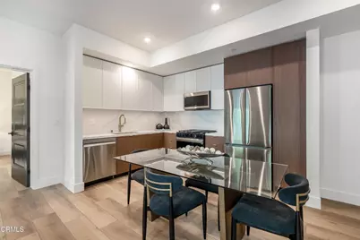 139 S Oak Knoll Avenue #301, Pasadena, CA 91101 - Photo 2