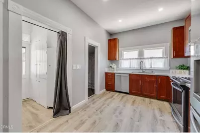 580 N 1st Avenue, Upland, CA 91786 - Photo 16