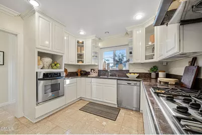 2240 Sherwood Road, San Marino, CA 91108 - Photo 38