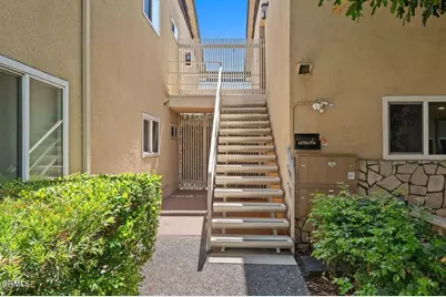 385 Cliff Drive #8, Pasadena, CA  - Photo 4