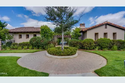 27016 Pebble Beach Drive, Valencia, CA 91381 - Photo 24