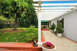 2277 Queensberry Rd, Pasadena, CA 91104 - Photo 50