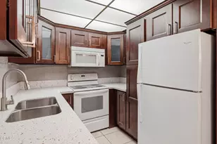 1015 N Michillinda Ave, Pasadena, CA 91107 - Photo 16