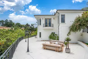 450 Palmerstone Dr, La Canada Flintridge, CA 91011 - Photo 54