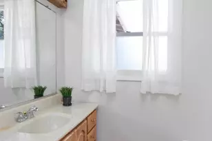 2139 N Grand Oaks Ave, Altadena, CA 91001 - Photo 16