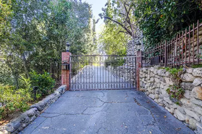 1535 Royal Boulevard, Glendale, CA 91207 - Photo 4