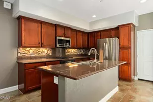 2929 Rocky Mountain Dr, Oxnard, CA 93036 - Photo 8