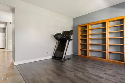 2929 Rocky Mountain Drive, Oxnard, CA 93036 - Photo 2