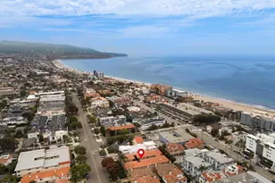 625 S Broadway, Redondo Beach, CA 90277 - Photo 1