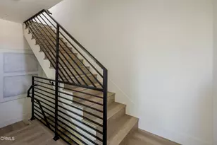 510 N Sycamore Ave, Los Angeles, CA 90036 - Photo 26