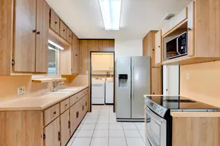 9964 Haines Canyon Ave, Tujunga, CA 91042 - Photo 14