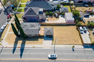 2303 W 25th St, Los Angeles, CA 90018 - Photo 30
