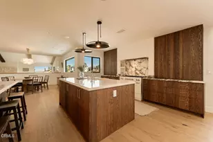 3250 Coldwater Canyon Ave, Los Angeles, CA 91604 - Photo 8