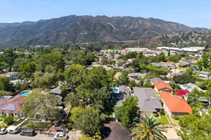 3942 Los Olivos Ln, Glendale, CA 91214 - Photo 24