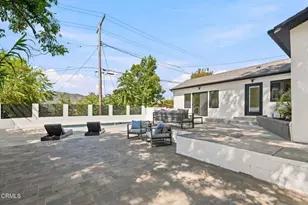 3942 Los Olivos Ln, Glendale, CA 91214 - Photo 16