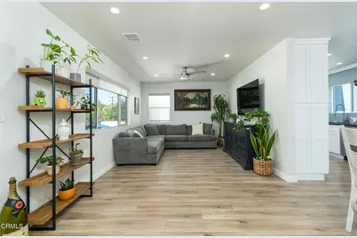 8339 Owens Street, Sunland, CA 91040 - Photo 10