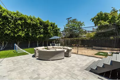 8339 Owens Street, Sunland, CA 91040 - Photo 34