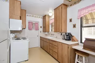 2837 Estado St, Pasadena, CA 91107 - Photo 12