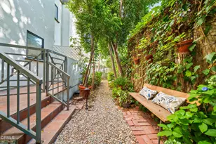 111 S Oak Knoll Ave, Pasadena, CA 91101 - Photo 42