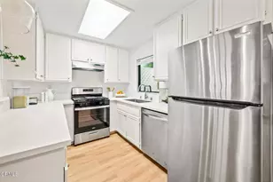 111 S Oak Knoll Ave, Pasadena, CA 91101 - Photo 22