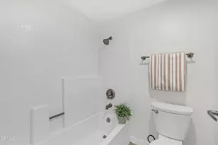 5500 Owensmouth Ave, Los Angeles, CA 91367 - Photo 24