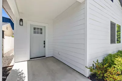 723 1/2 Chestnut Avenue, Los Angeles, CA 90042 - Photo 2
