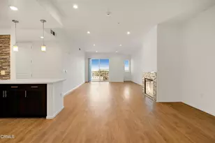 124 W Colorado Street, Glendale, CA 91204 - Photo 2