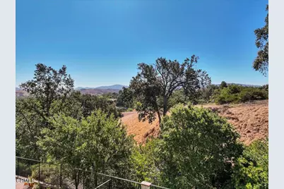 24412 Hampton Drive #A, Santa Clarita, CA 91350 - Photo 34