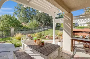 24412 Hampton Dr, Santa Clarita, CA 91350 - Photo 20