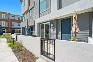 27560 Sanctuary Ct, Valencia, CA 91381 - Photo 22