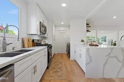 22718 Cantlay Street, Los Angeles, CA 91307 - Photo 18