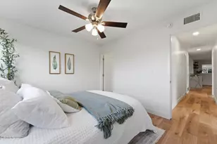 22718 Cantlay St, Los Angeles, CA 91307 - Photo 36