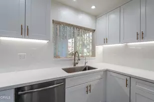 13615 Herrick Ave, Los Angeles, CA 91342 - Photo 22