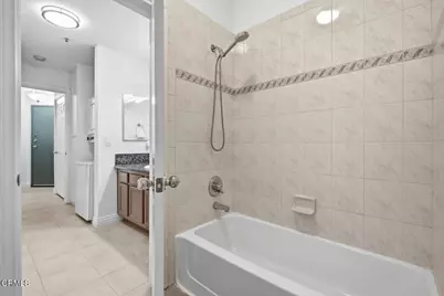 501 E Del Mar Boulevard #302, Pasadena, CA 91101 - Photo 18