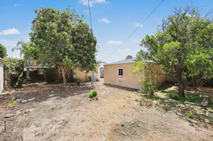 321 S Griffith Park Dr, Burbank, CA 91506 - Photo 28